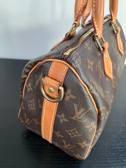 Louis Vuitton Speedy Bandoulière 25 Monogram Microchipped