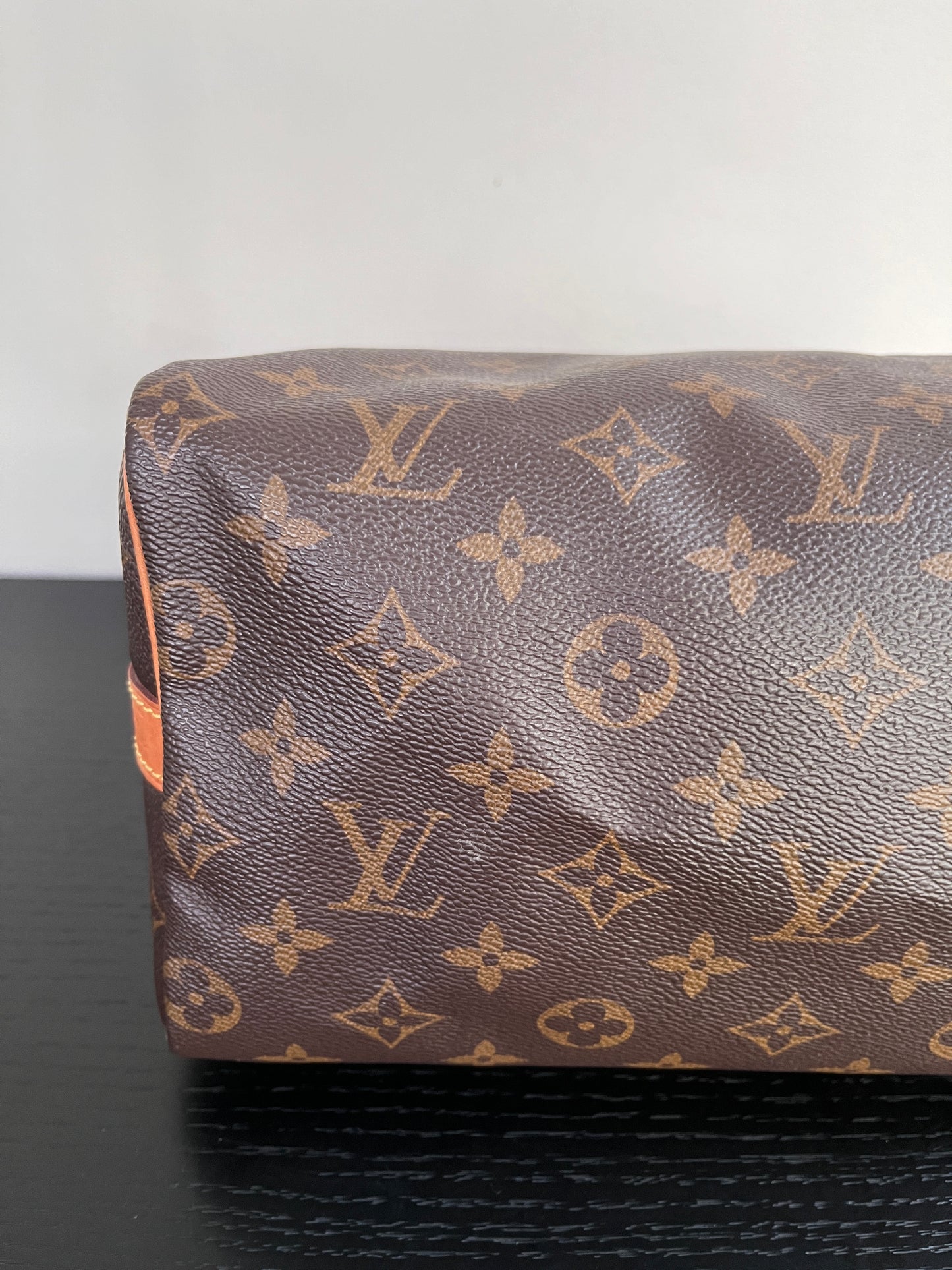 Louis Vuitton Speedy Bandoulière 25 Monogram Microchipped