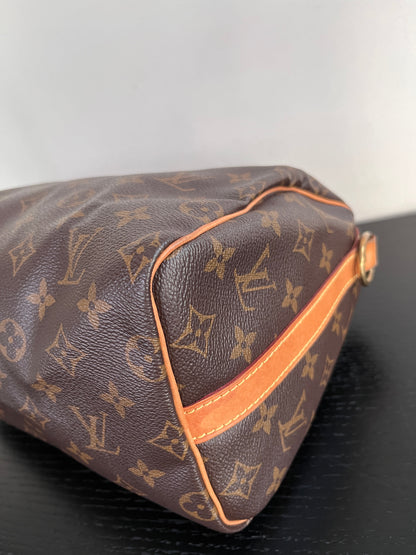 Louis Vuitton Speedy Bandoulière 25 Monogram Microchipped