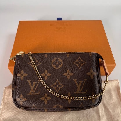 Louis Vuitton 2024 Mini Pochette Accessoires