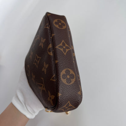 Louis Vuitton 2024 Mini Pochette Accessoires