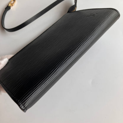 Louis Vuitton Vintage Epi Noir Pochette Accessories