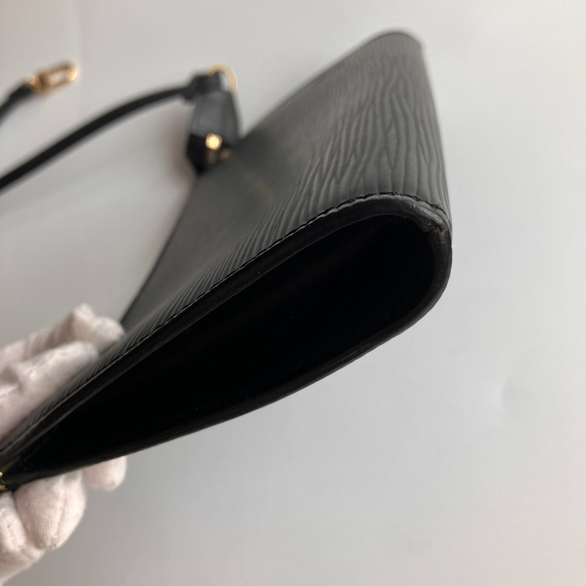 Louis Vuitton Vintage Epi Noir Pochette Accessories