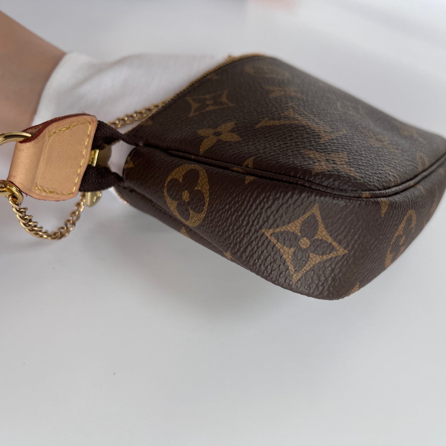 Louis Vuitton 2024 Mini Pochette Accessoires