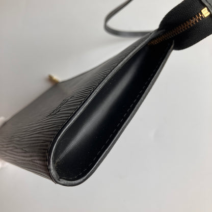 Louis Vuitton Vintage Epi Noir Pochette Accessories