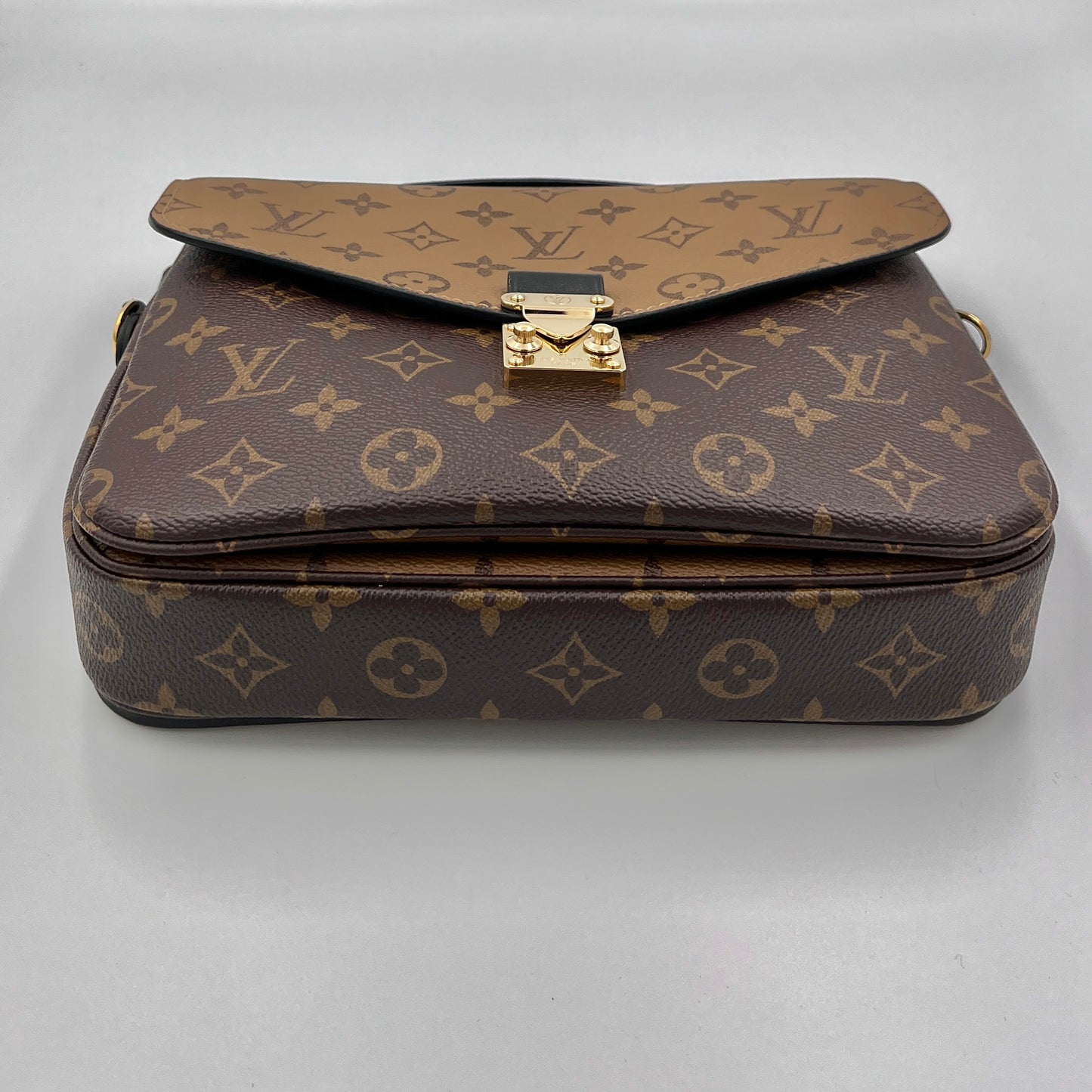 Louis Vuitton Monogram Métis Reverse Pochette