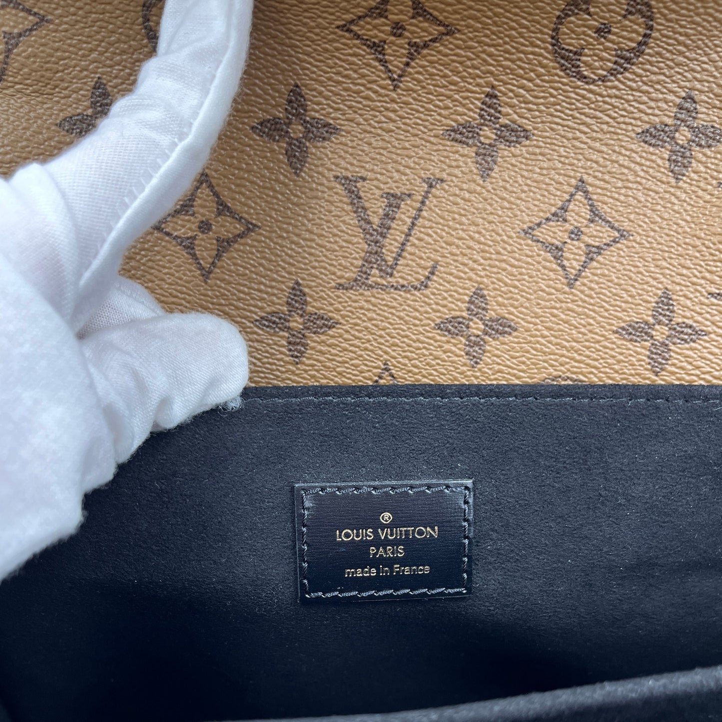 Louis Vuitton Monogram Métis Reverse Pochette