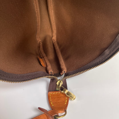 Louis Vuitton Vintage Monogram Pochette/ Pouch