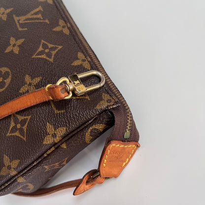 Louis Vuitton Vintage Monogram Pochette/ Pouch