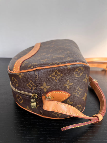 Louis Vuitton Vintage Blois Monogram Crossbody Bag