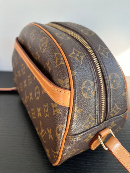 Louis Vuitton Vintage Blois Monogram Crossbody Bag