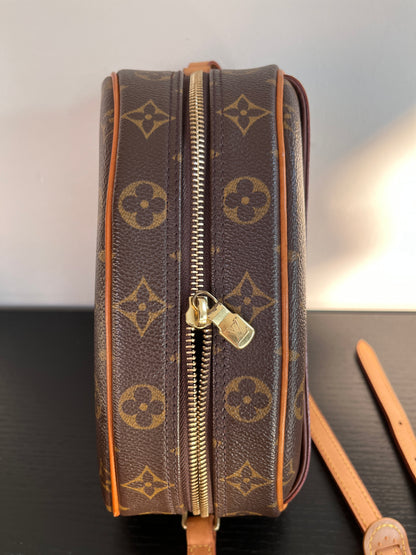 Louis Vuitton Vintage Blois Monogram Crossbody Bag