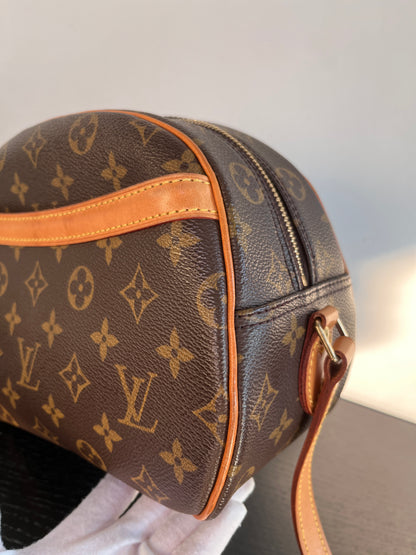 Louis Vuitton Vintage Blois Monogram Crossbody Bag