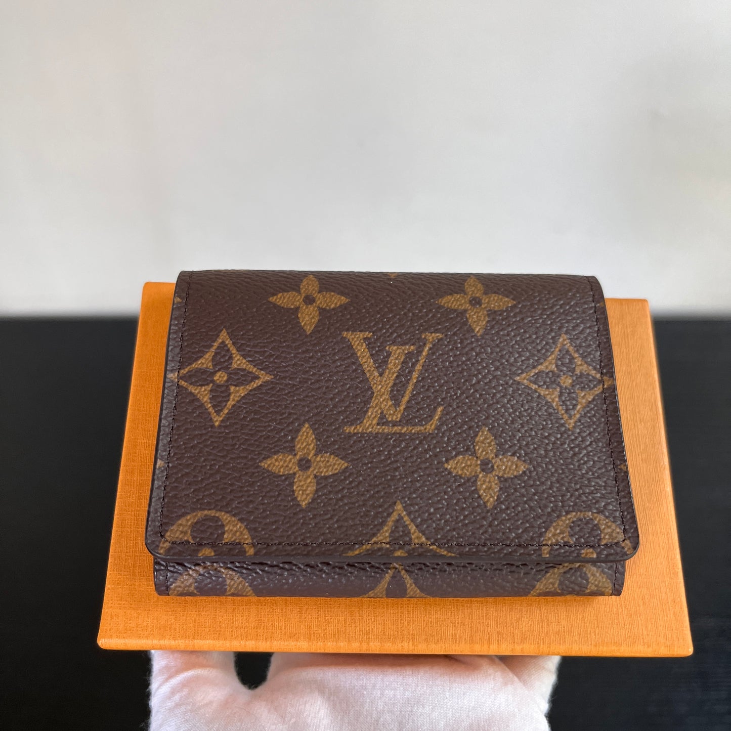 Louis Vuitton Monogram Enveloppe Carte De Visite