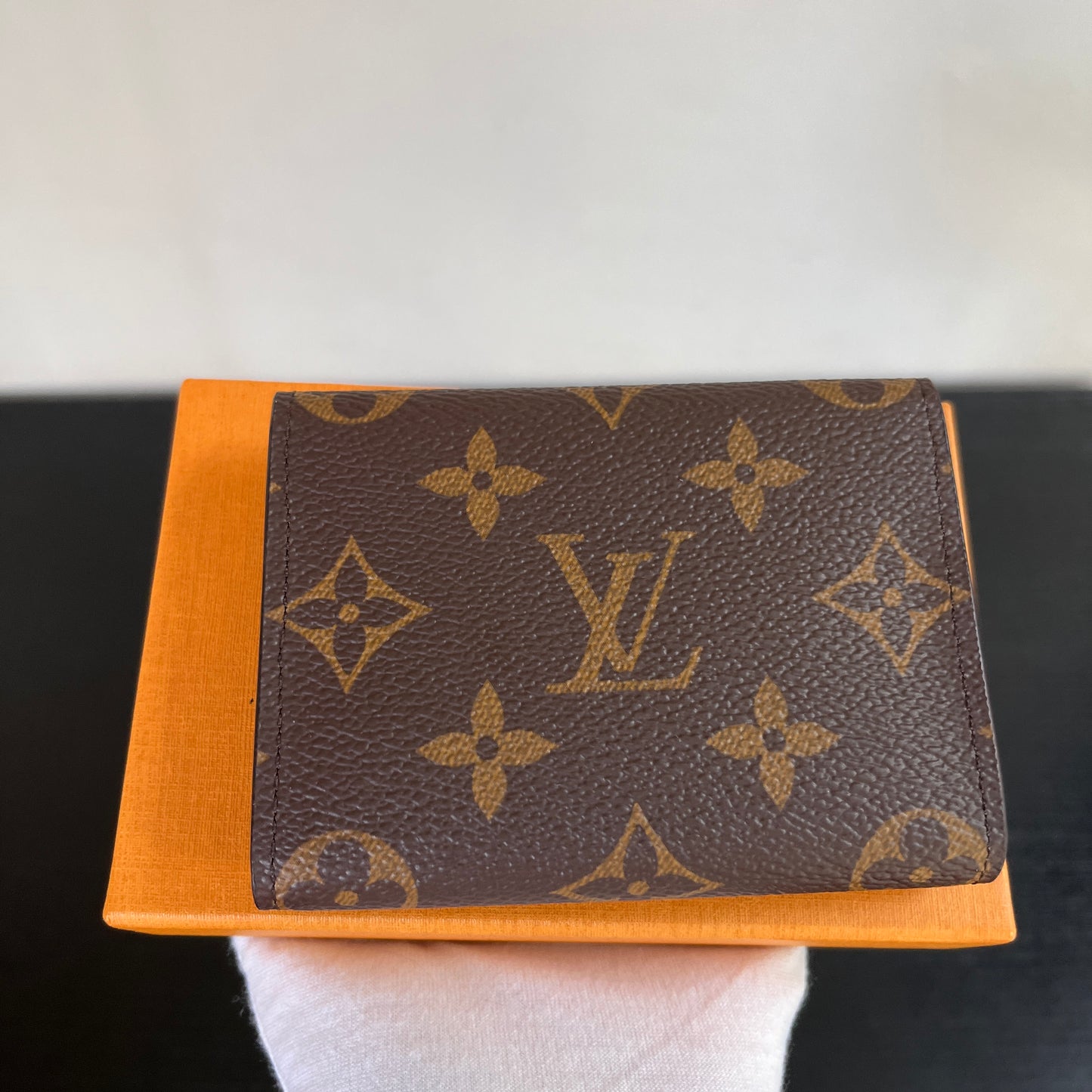 Louis Vuitton Monogram Enveloppe Carte De Visite