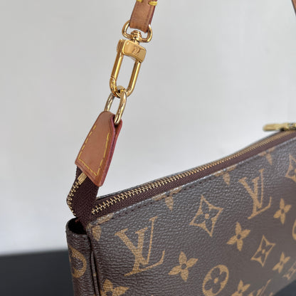 Louis Vuitton Vintage Pochette Monogram