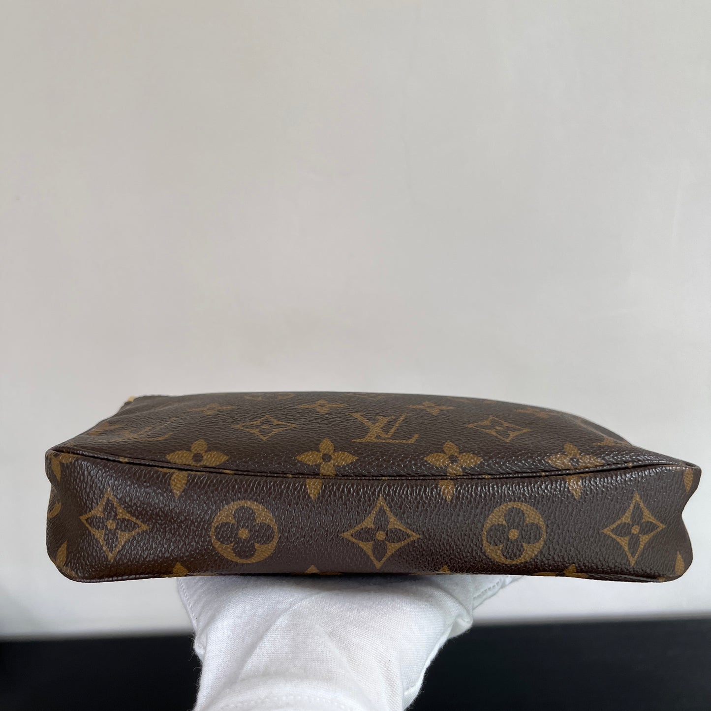 Louis Vuitton Vintage Pochette Monogram
