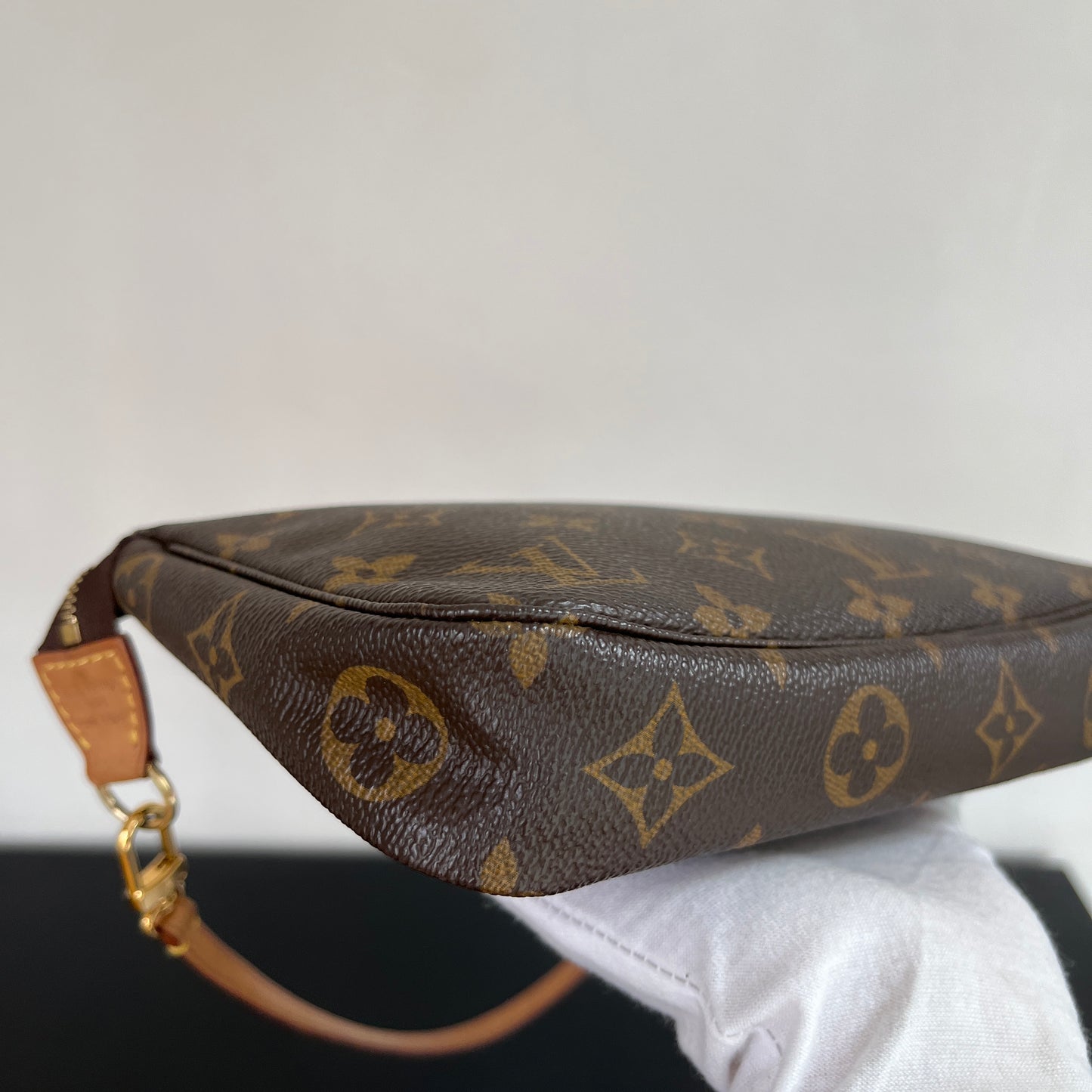 Louis Vuitton Vintage Pochette Monogram