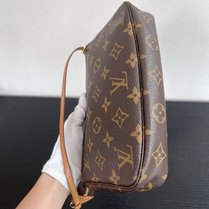 Louis Vuitton Vintage Pochette Monogram
