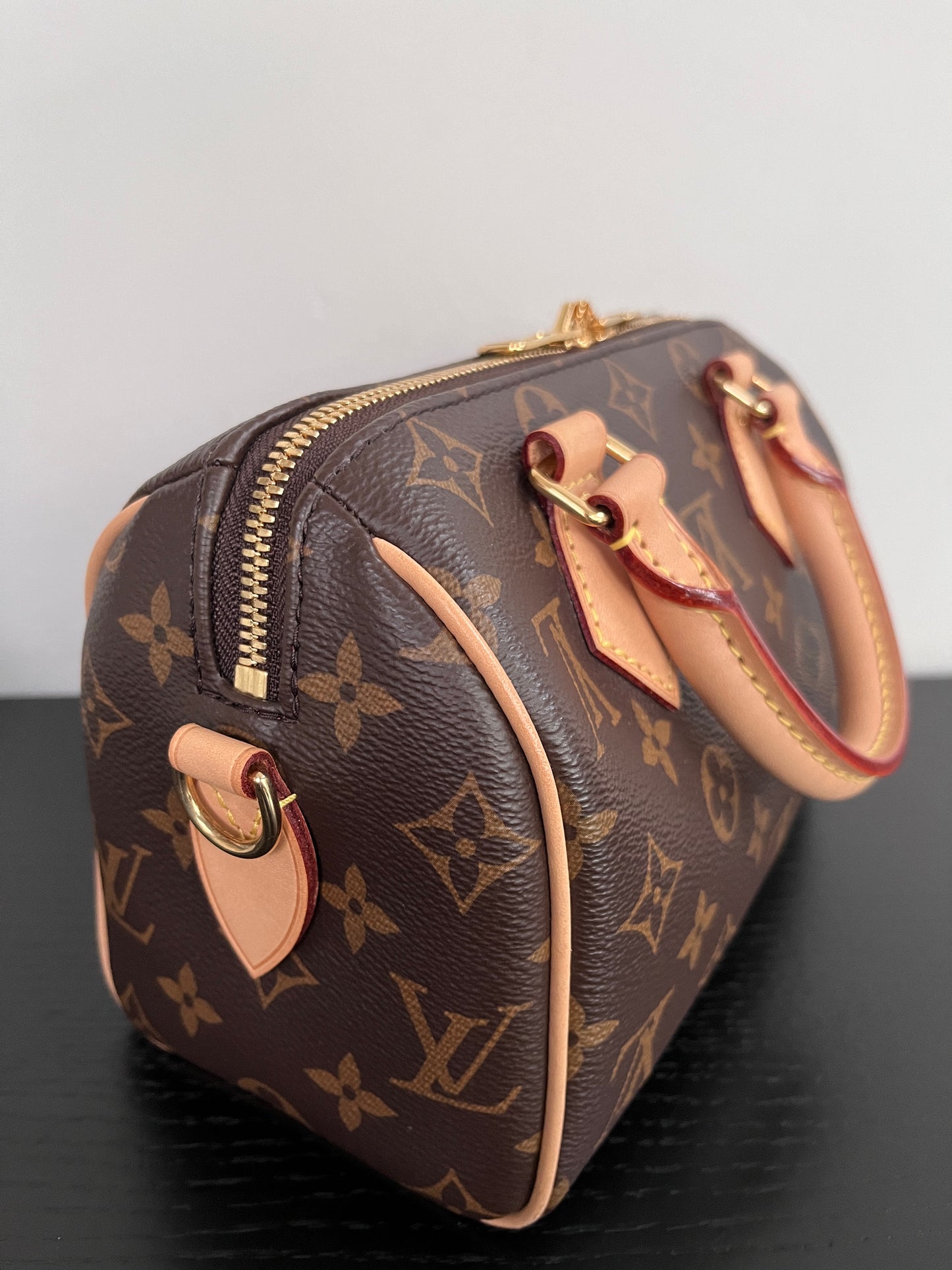 Louis Vuitton Speedy Bandoulière 20 Monogram NO LOCK & KEYS