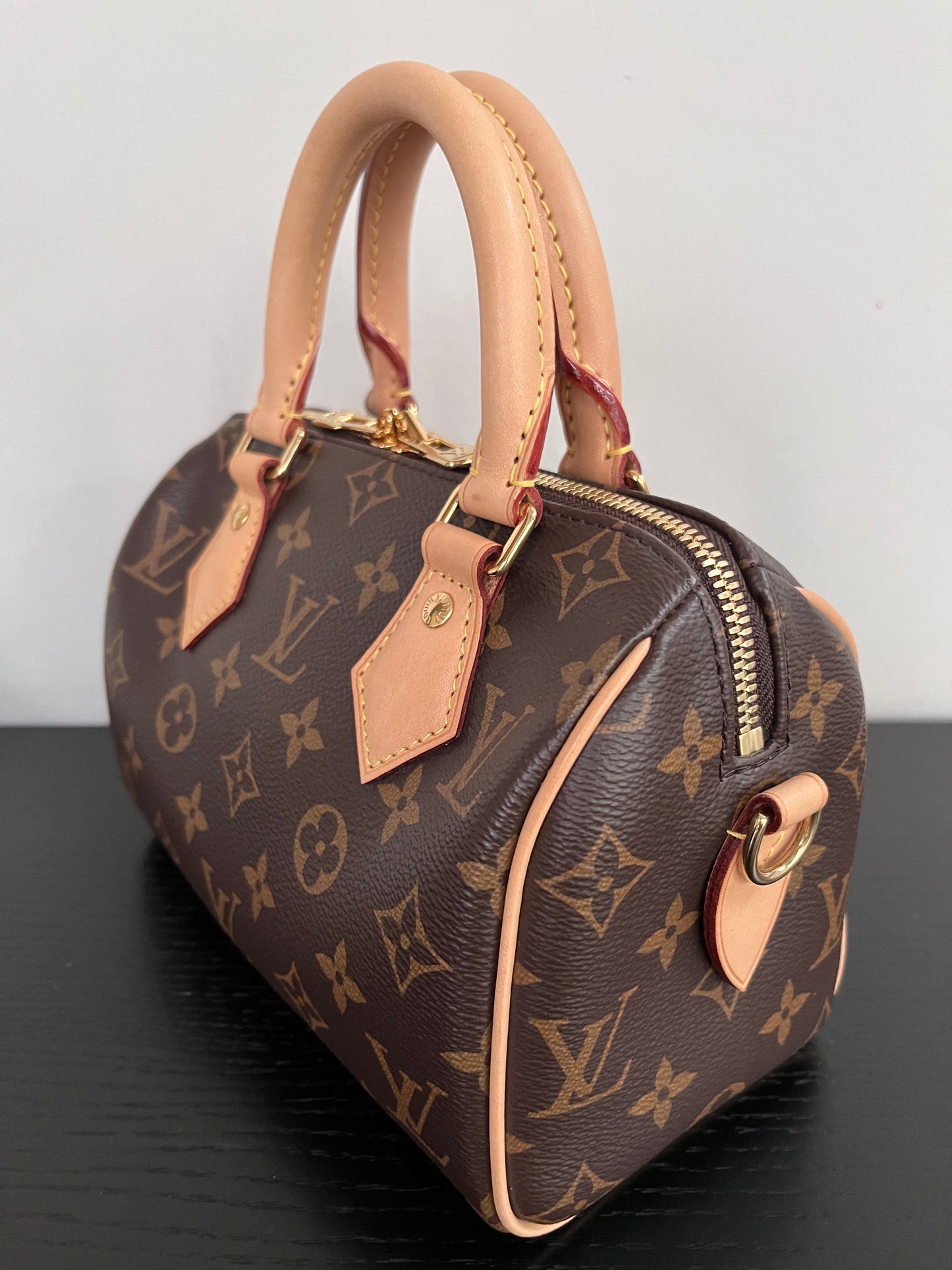 Louis Vuitton Speedy Bandoulière 20 Monogram NO LOCK & KEYS