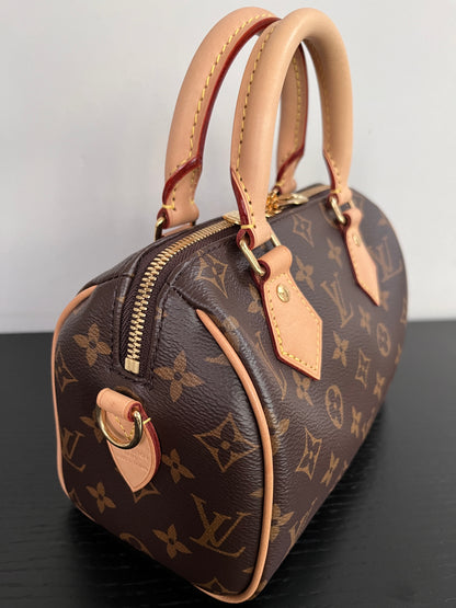 Louis Vuitton Speedy Bandoulière 20 Monogram NO LOCK & KEYS