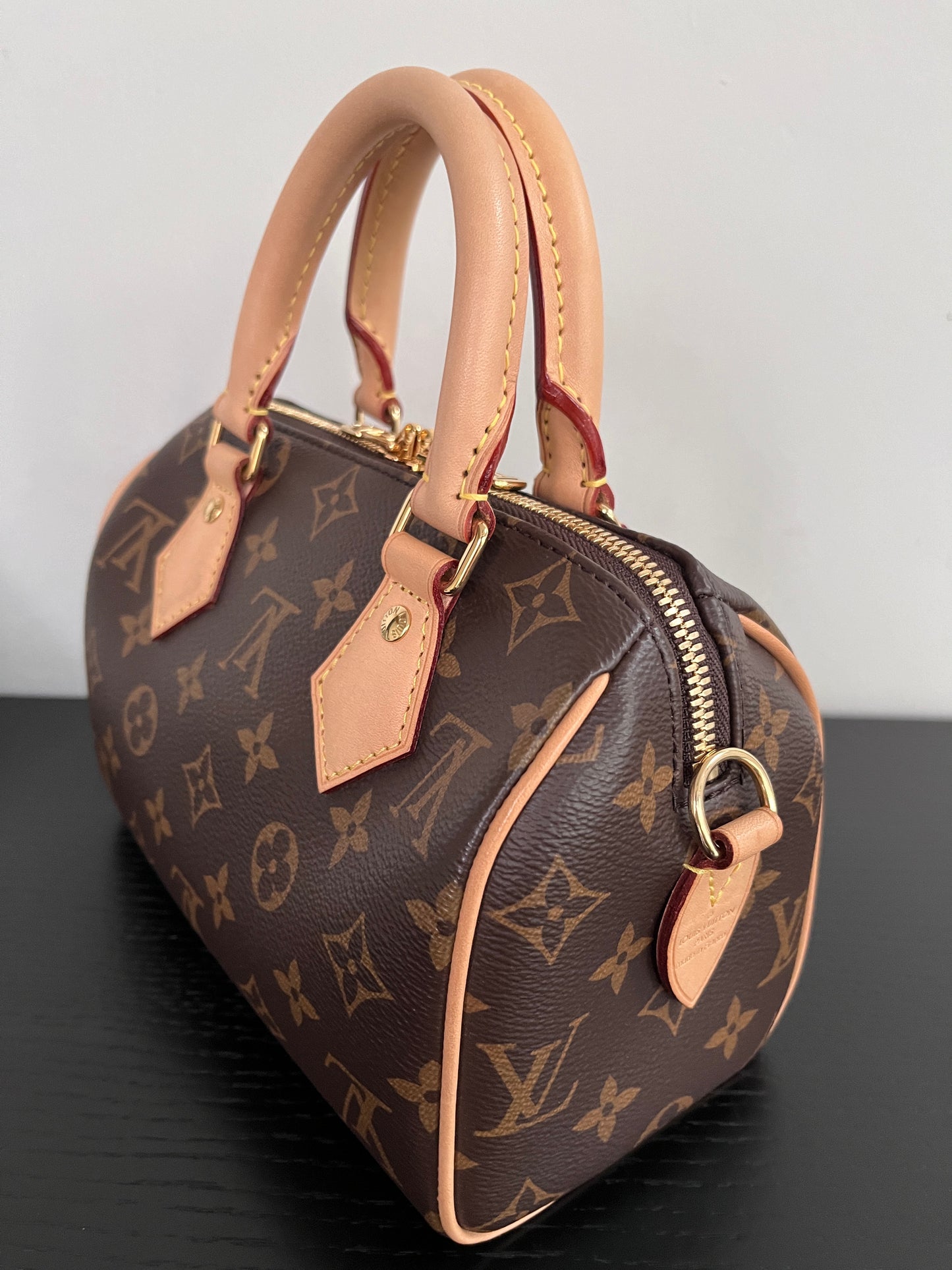 Louis Vuitton Speedy Bandoulière 20 Monogram NO LOCK & KEYS