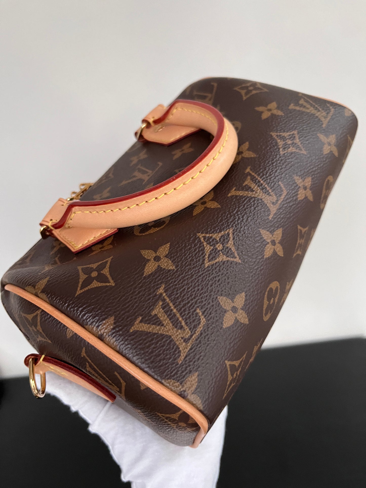 Louis Vuitton Speedy Bandoulière 20 Monogram NO LOCK & KEYS