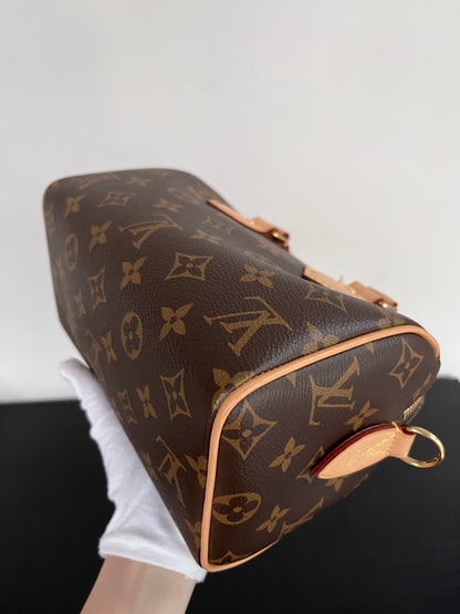 Louis Vuitton Speedy Bandoulière 20 Monogram NO LOCK & KEYS