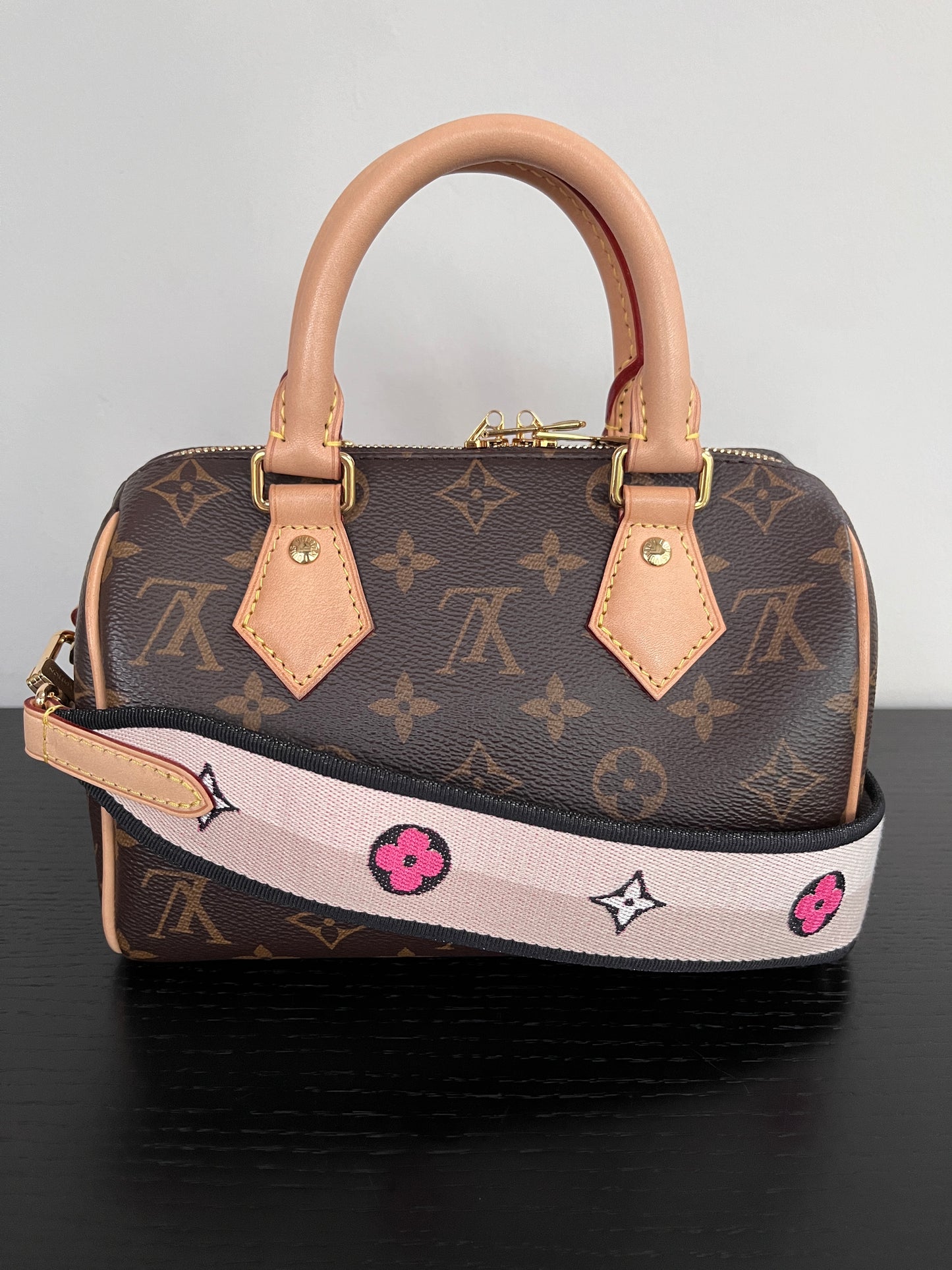 Louis Vuitton Speedy Bandoulière 20 Monogram NO LOCK & KEYS