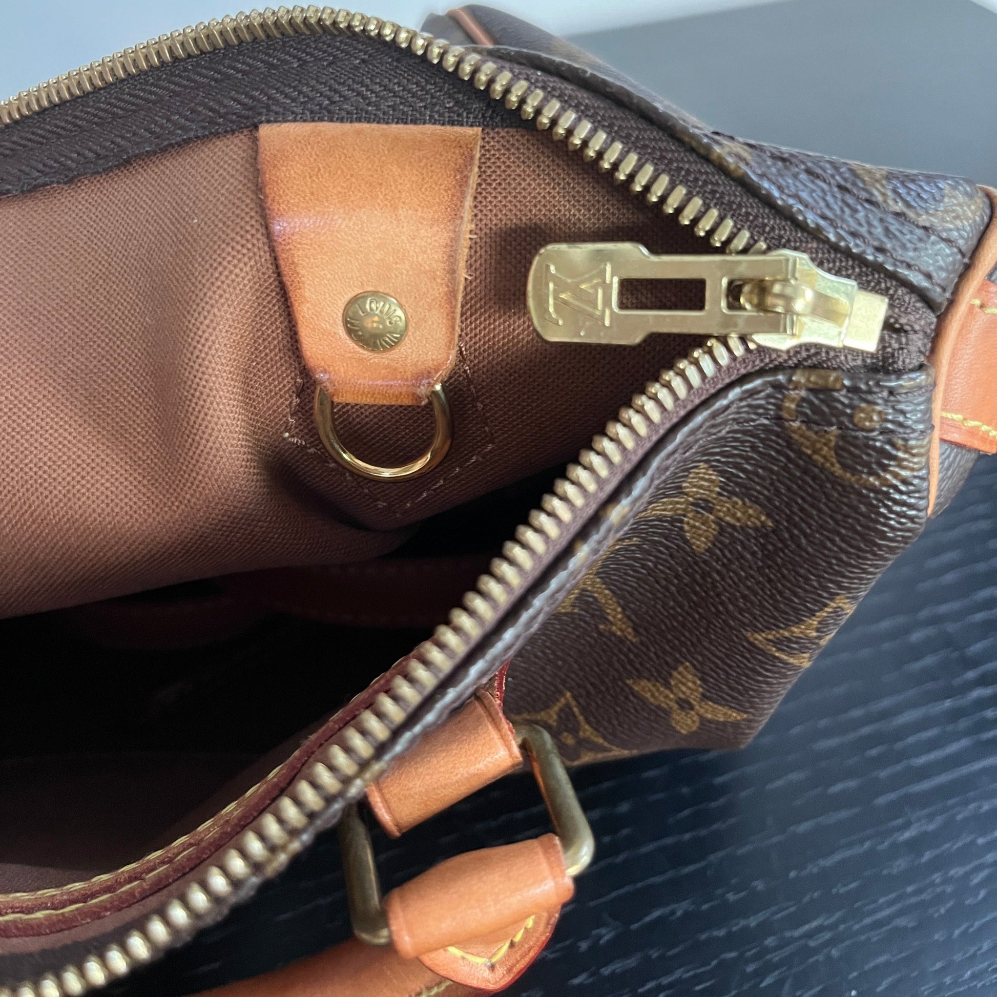 Louis Vuitton Speedy Bandoulière 25 Monogram